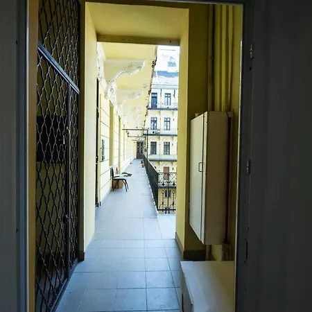 New A C With View Of The Synagogue *